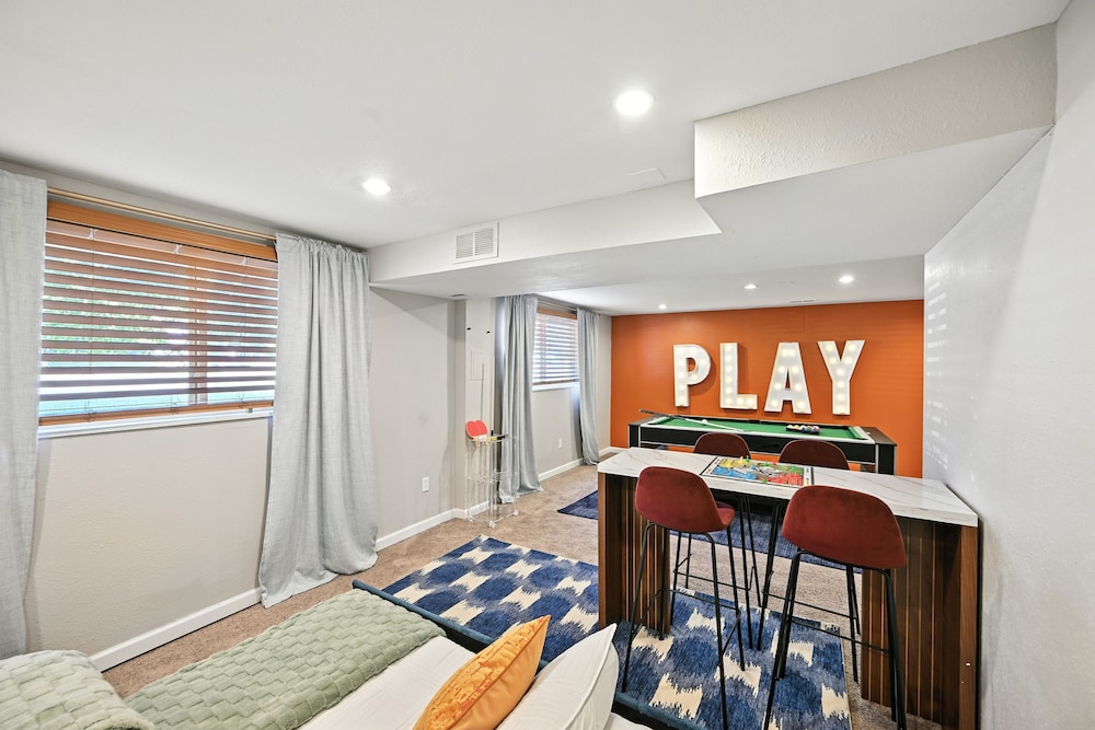Family-friendly Arvada Getaway With Games Galore 4 Bedroom Home
