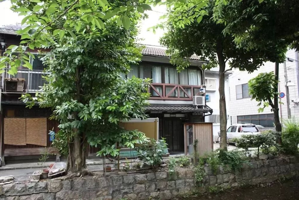 Photo 8