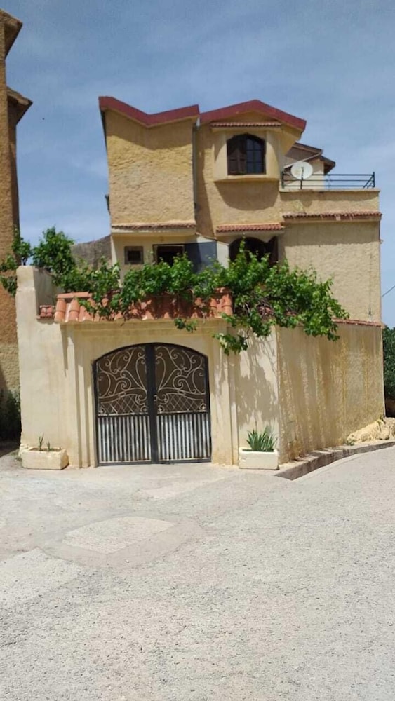 Dar Saada