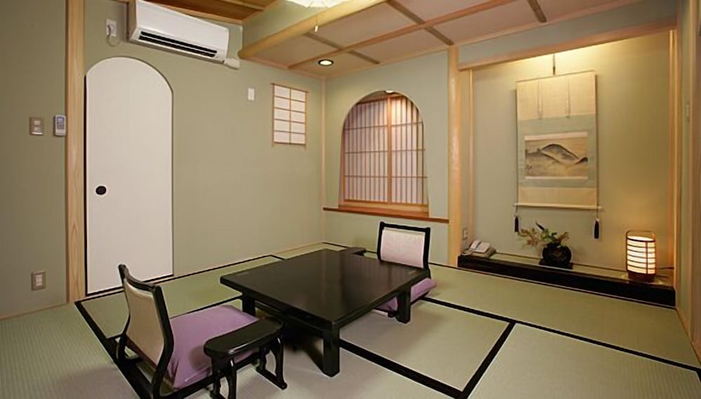 Kyoto Arashiyama Onsen Ryokan Hanaikada