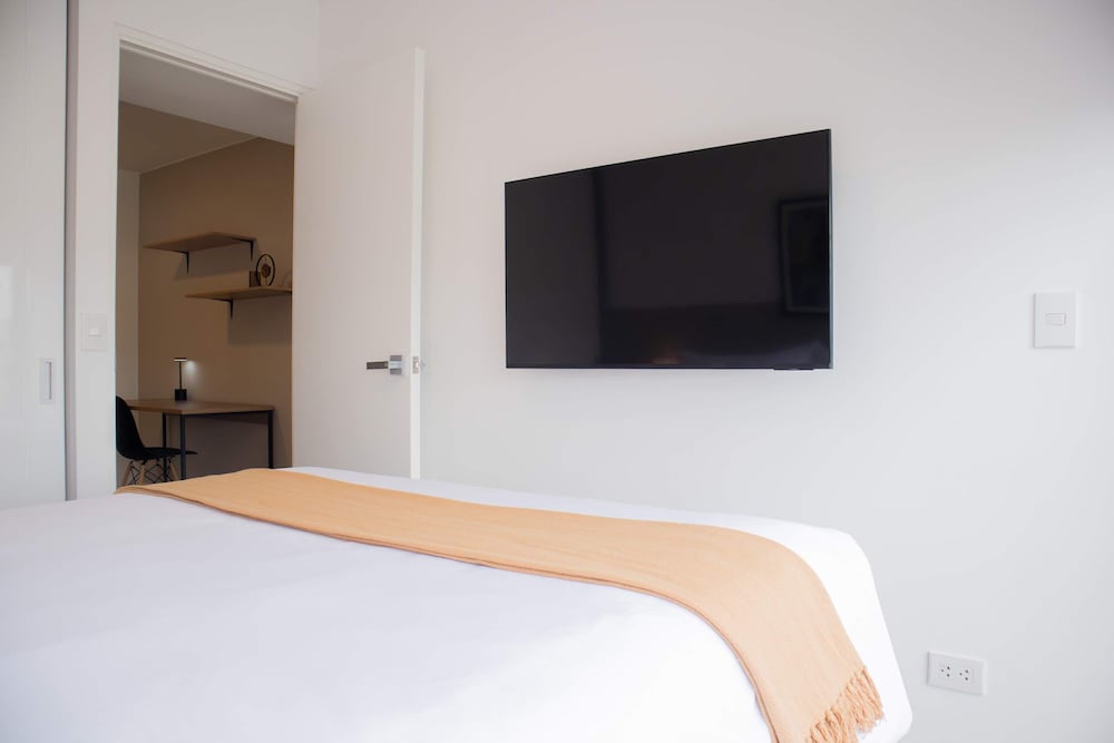 w Amazing 3BR w Balcony in Miraflores