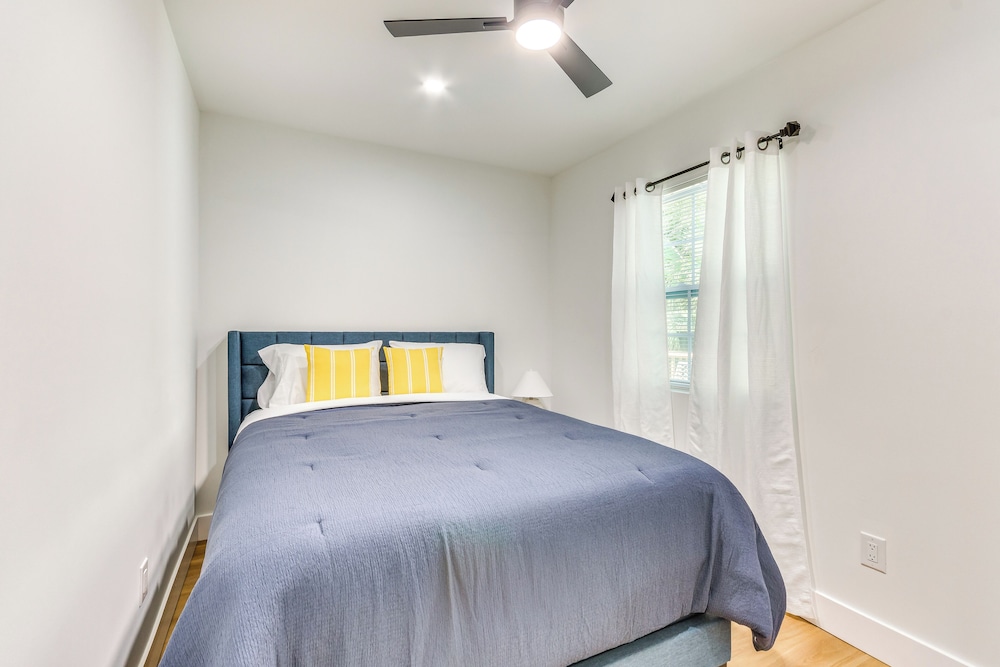 3 Mi to Dtwn Entertainment: Pensacola Family Home!