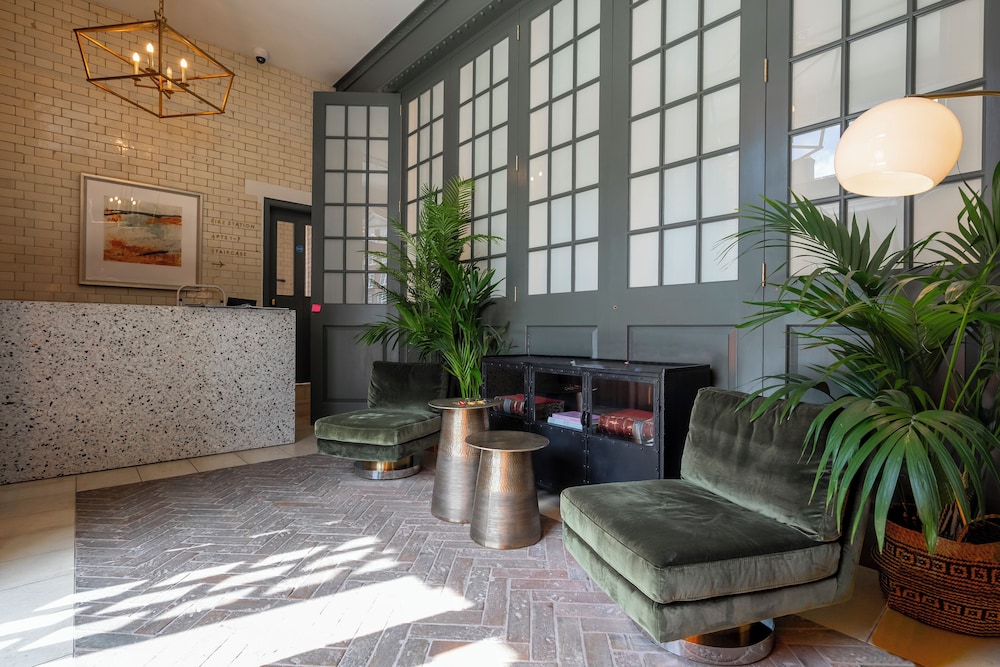 Luxury flats near Big Ben and London Eye