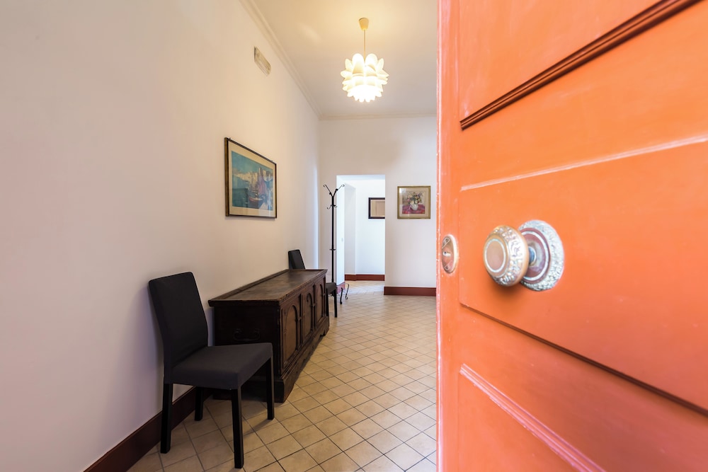 Lopez 20 - a Big Family Apartment