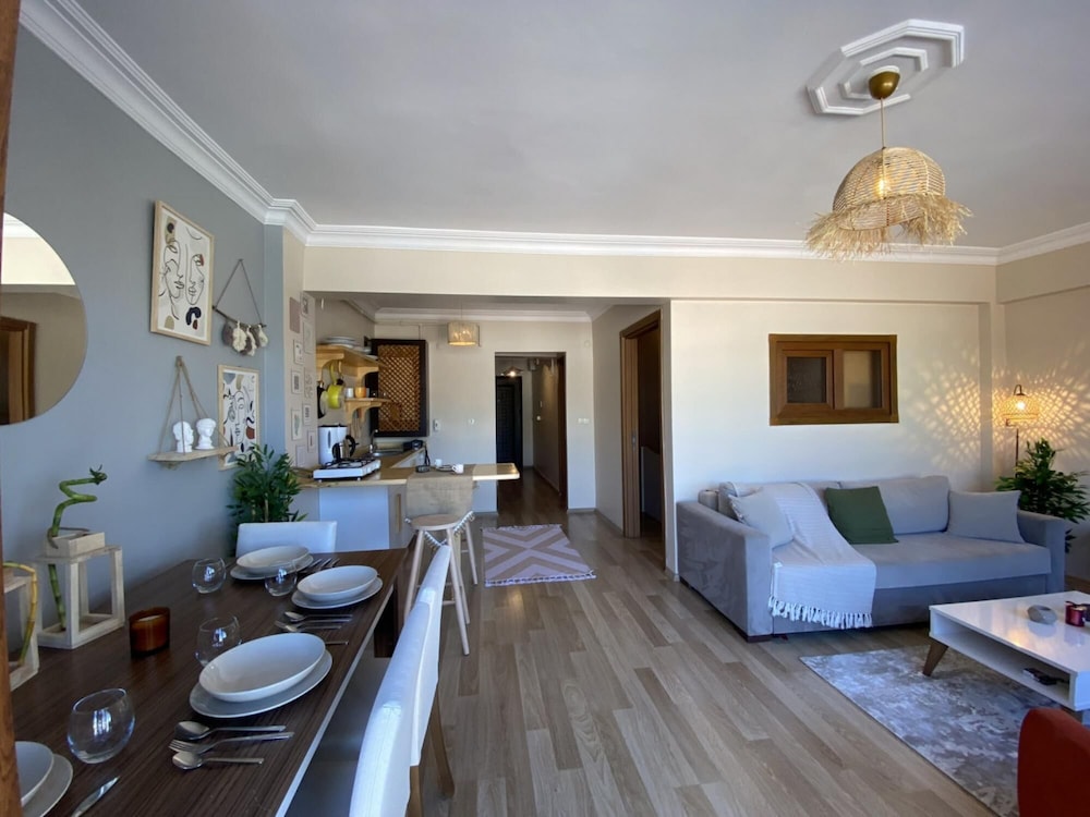 Flat With City View 5-min to Istiklal in Beyoglu