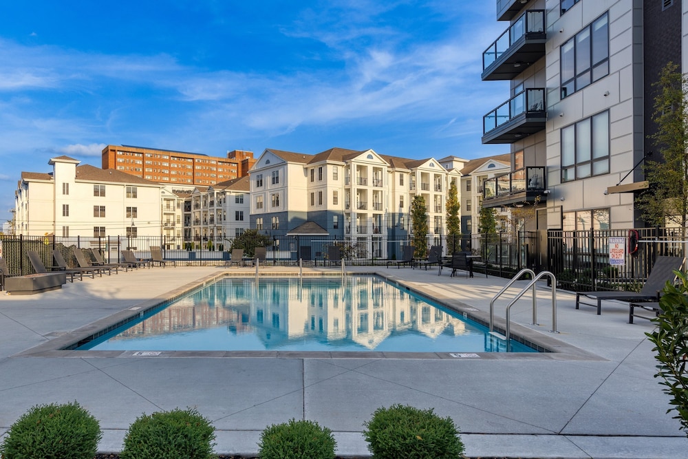 Muse at the Odyssey by Avantstay Heart of Midtown