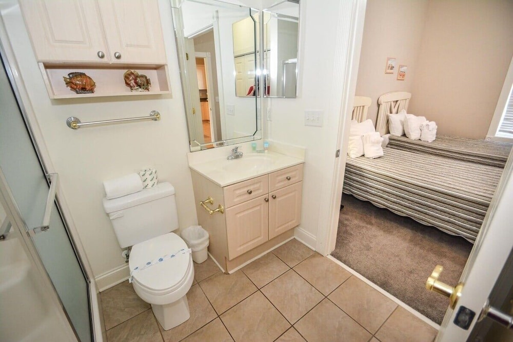 Magnolia Pointe 4878-402 2 Bedroom Condo
