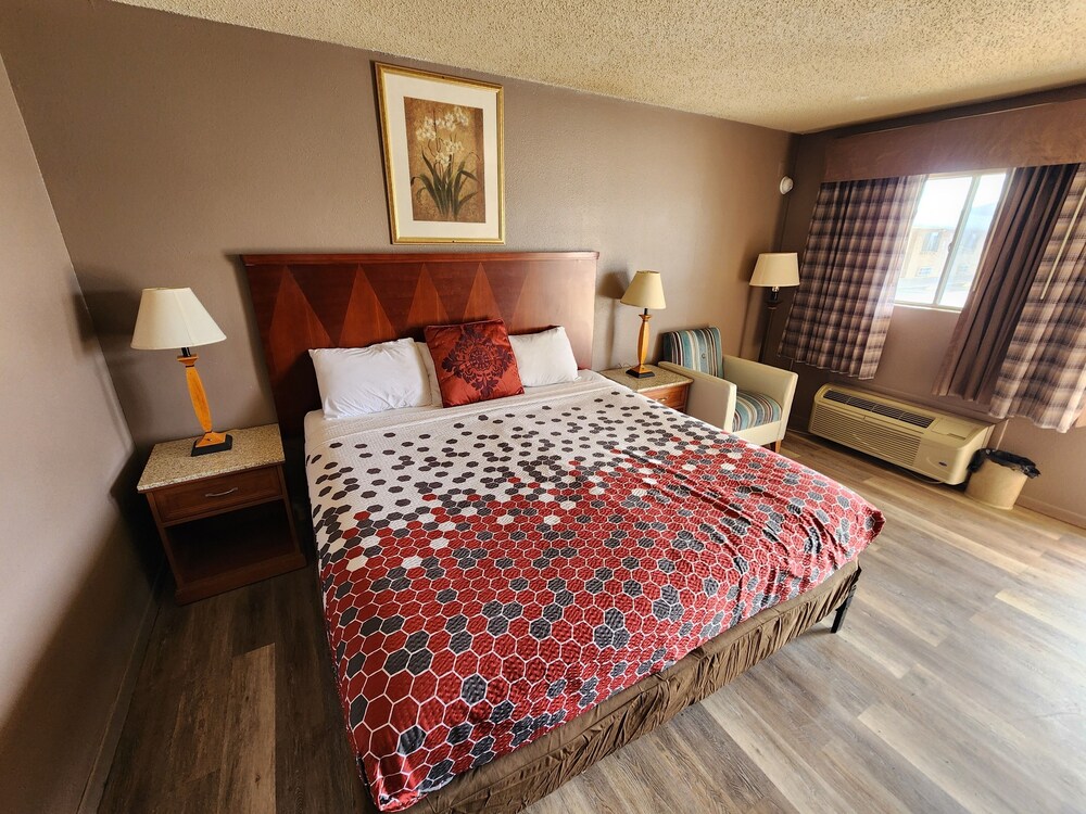 Satellite Inn