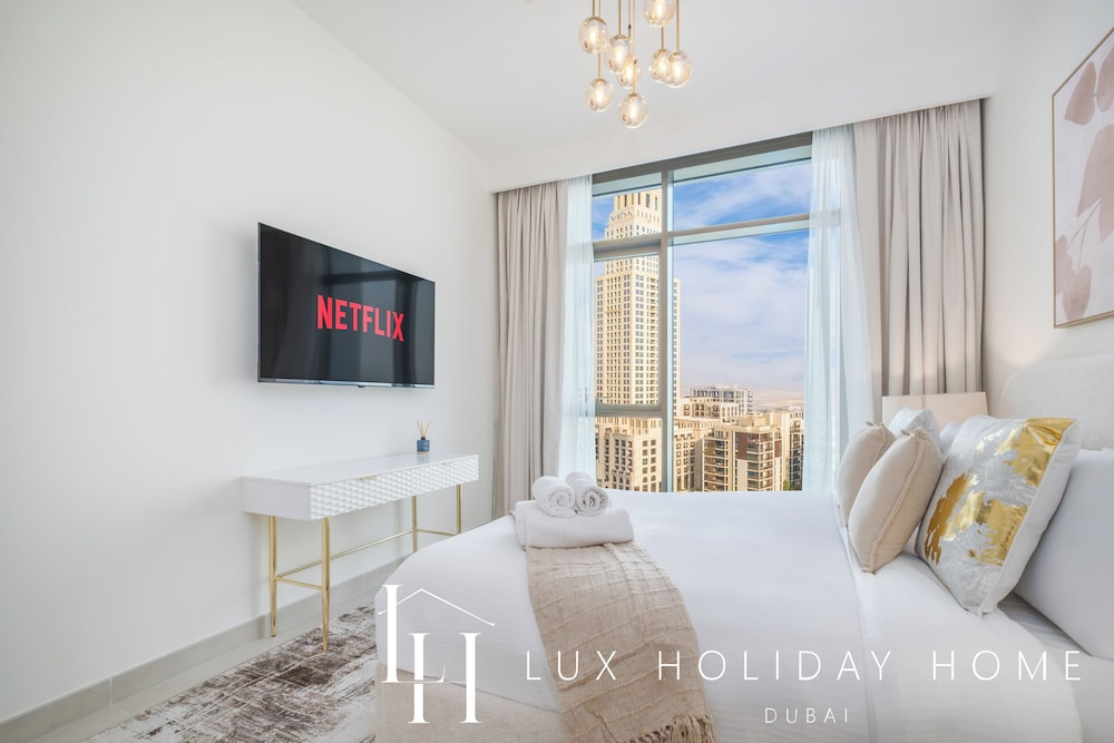 LUX The Creek Palace Residence Suite 2