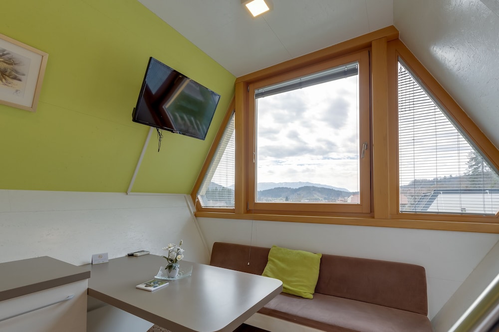 Bee House Kasandra view 5
