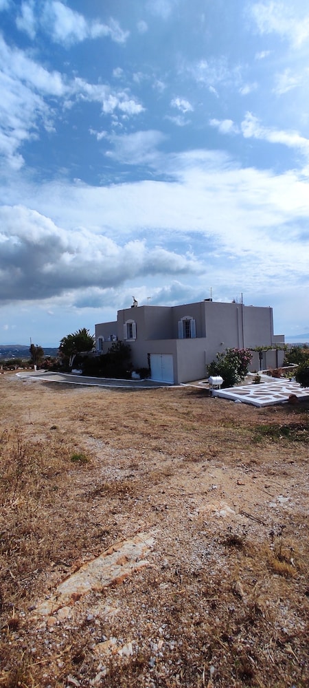 Zephyrus Sunset House