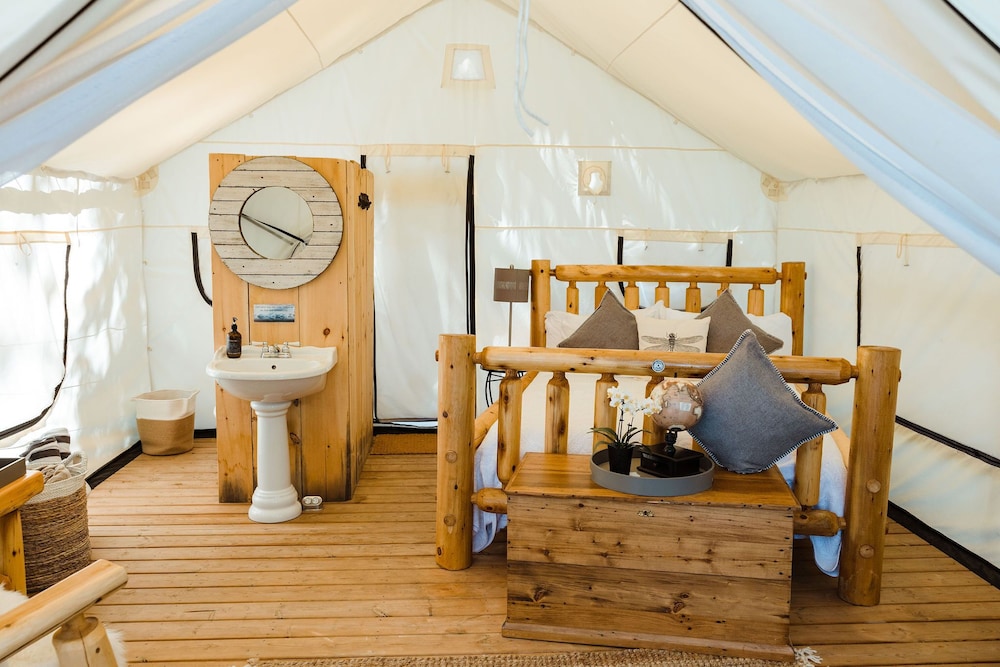 Whispering Springs Wilderness Retreat