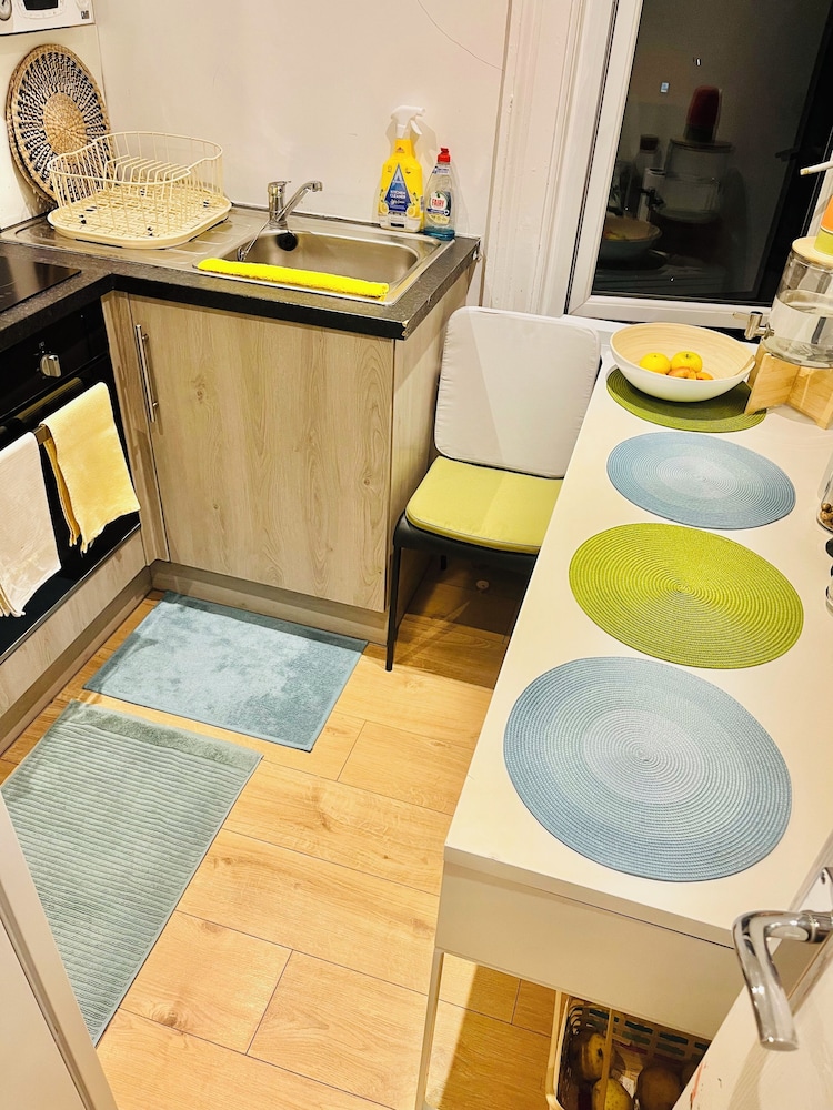 Very Lovely and Central 1-bed Apartment in London