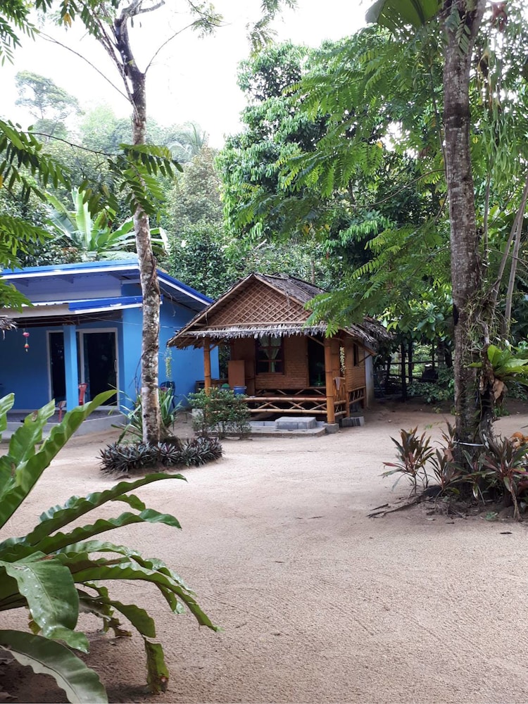Khanum Songpeenong
