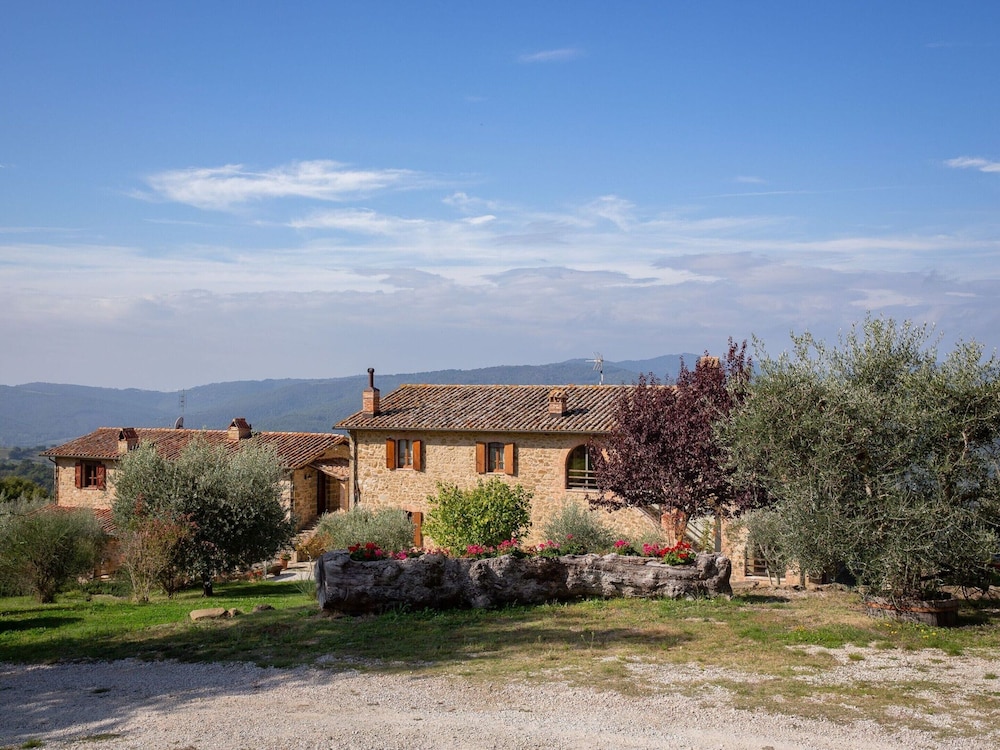 Villa in Umbria With Saltwater Pool