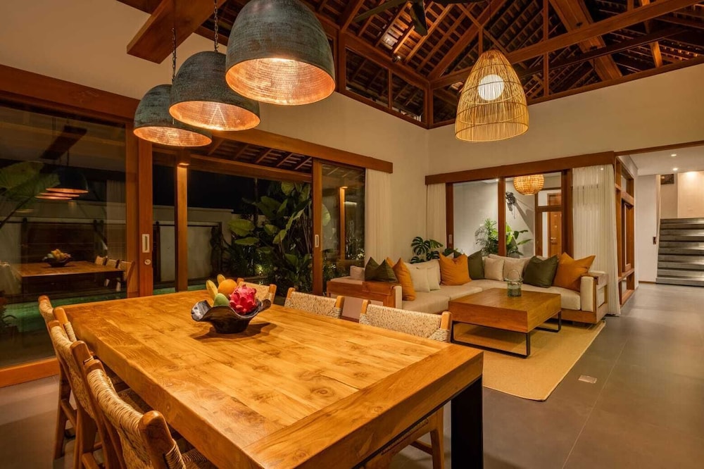 Lakuna Villa