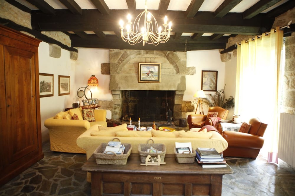 Le Manoir Du Poul Coeur de Bretagne B&B view 3