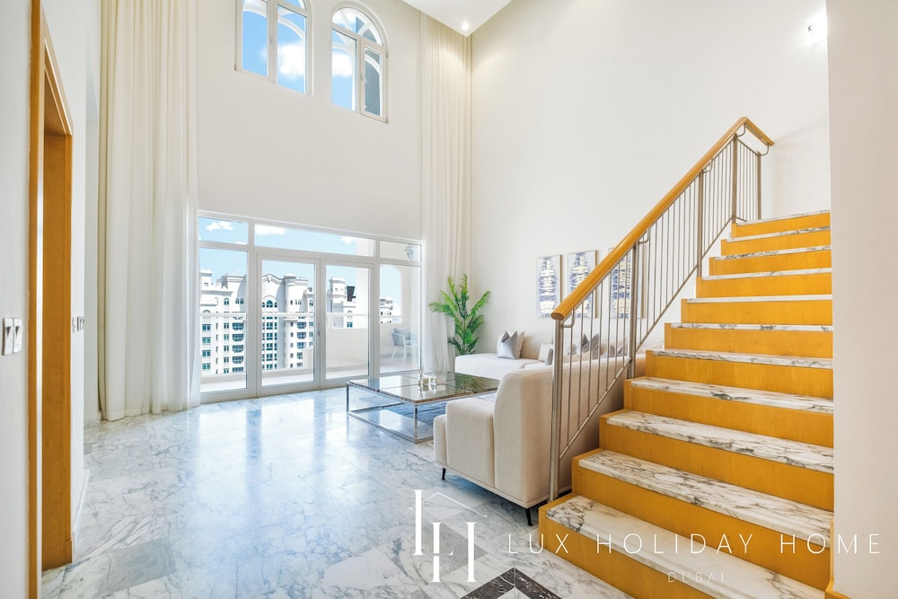LUX The Shoreline Palm Island Penthouse