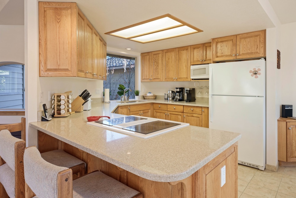 Fairway Village 8 3 Bedroom Condo