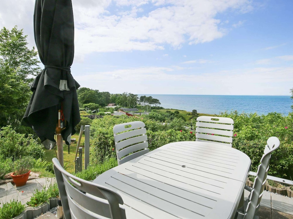 Lovely Holiday Home in AsnÃ¦s near Sea view 2