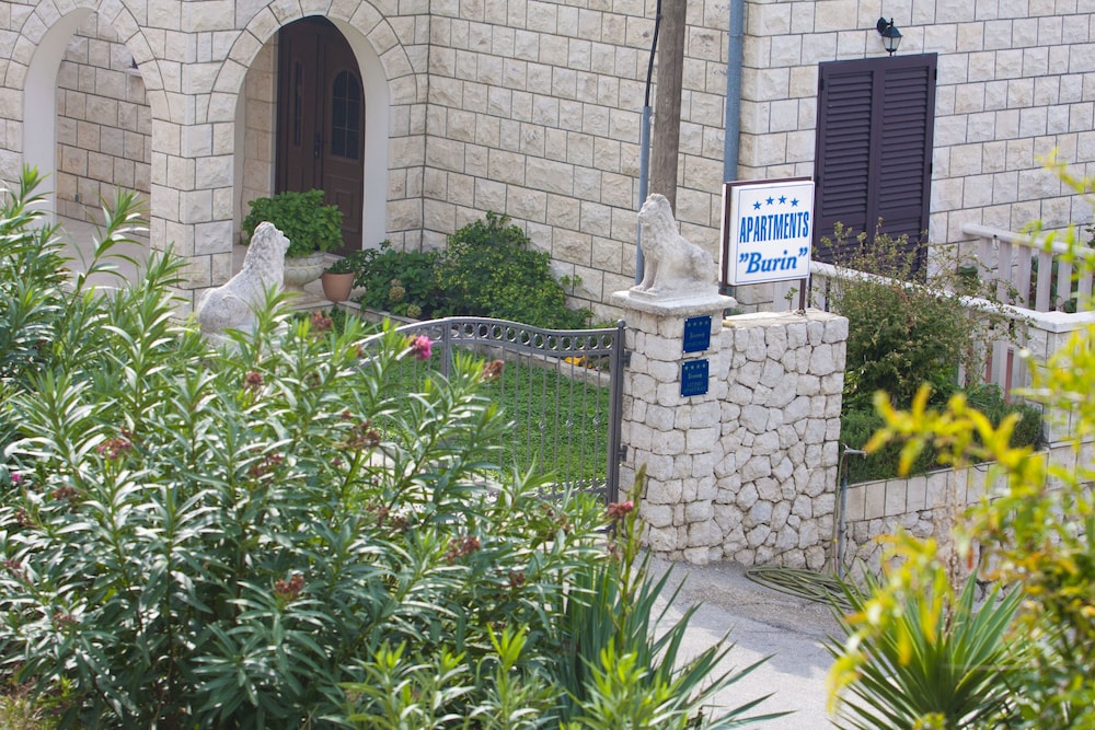 Guest House Burin