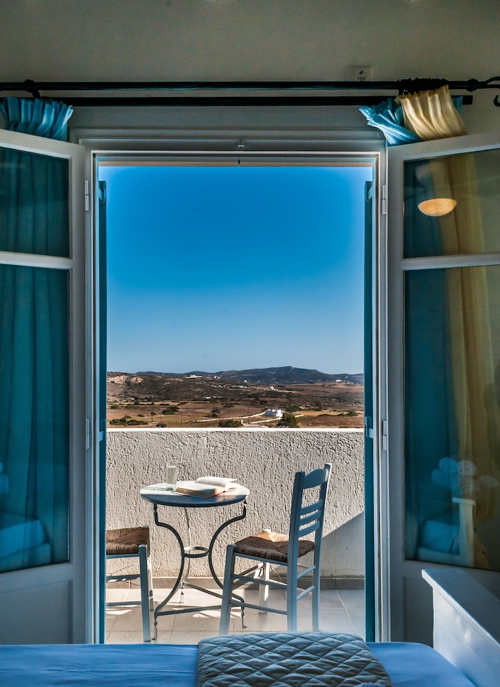 Faros Apartments