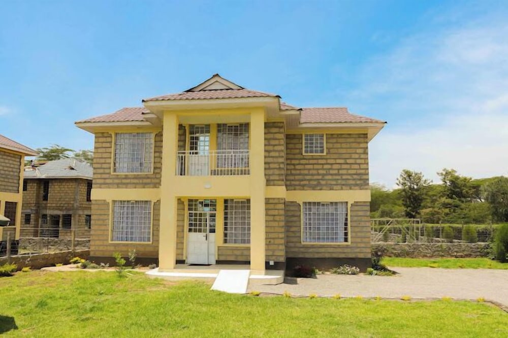 Lux Suites Boffar Residence Naivasha