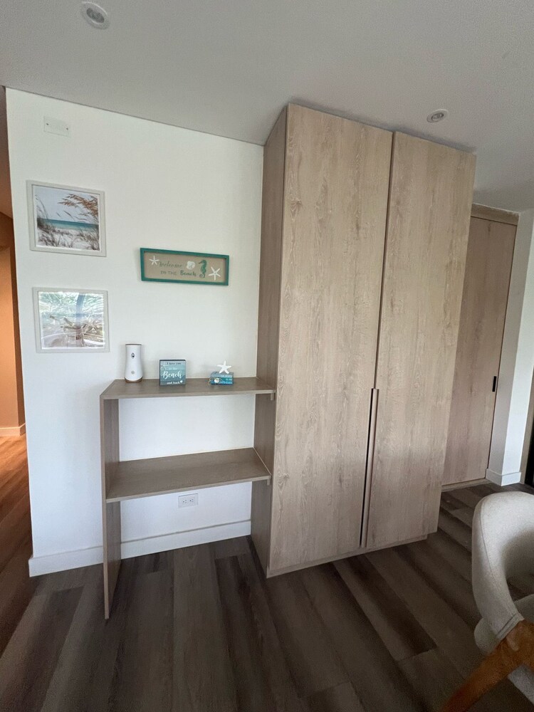 Bayside 201 Apartments