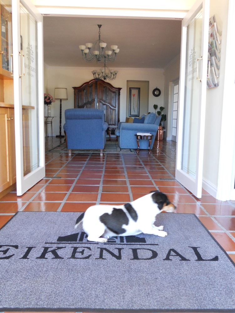 Eikendal Lodge