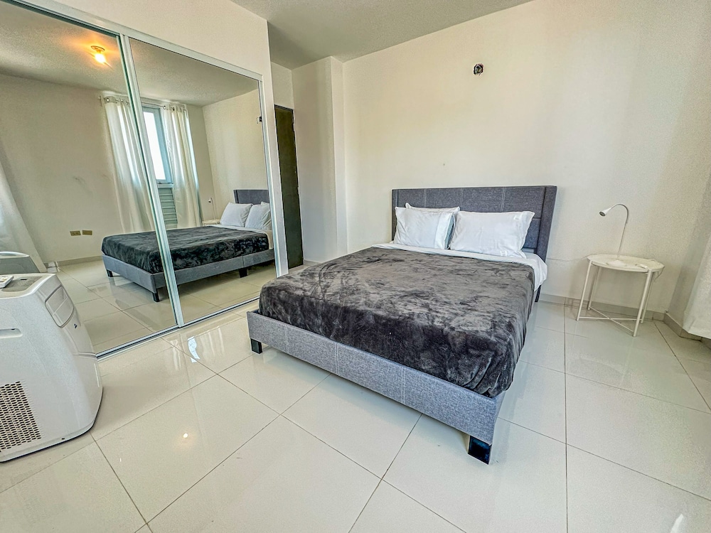 Arecibo Hotel 2102 view 4