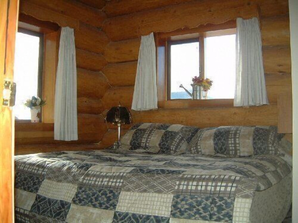 Wildhorse Mountain Guest Ranch
