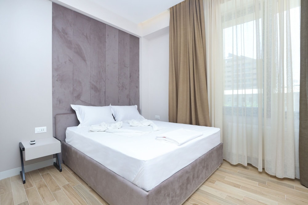 Stay Inn on Buzand Str. 97