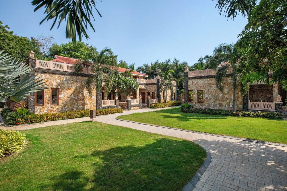 Vikrama Heritage Resort Pavagadh