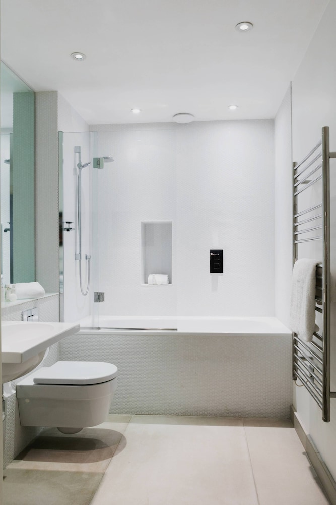 Priory Road by Onefinestay