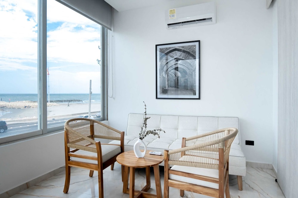 w Magical 1BR w Ocean View Near C Amurallada