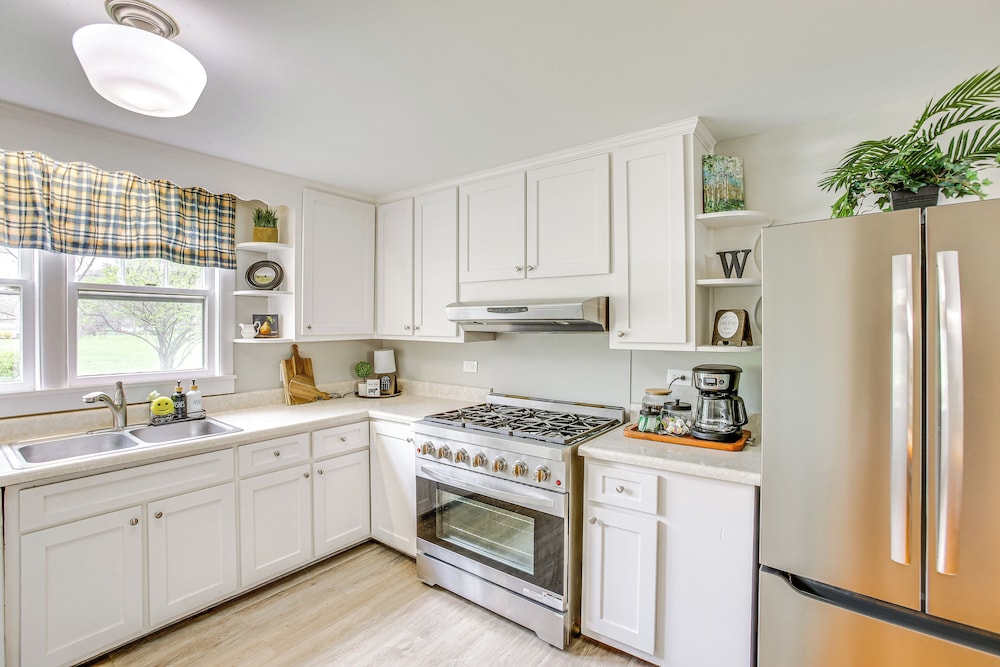 4 Mi to Dtwn: Goodlettsville Getaway w/ Yard