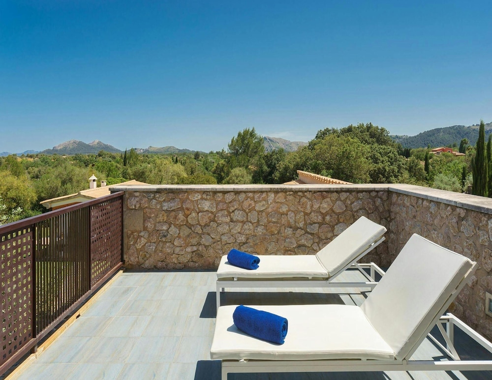 Nice Villa Near Golf of Pollensa