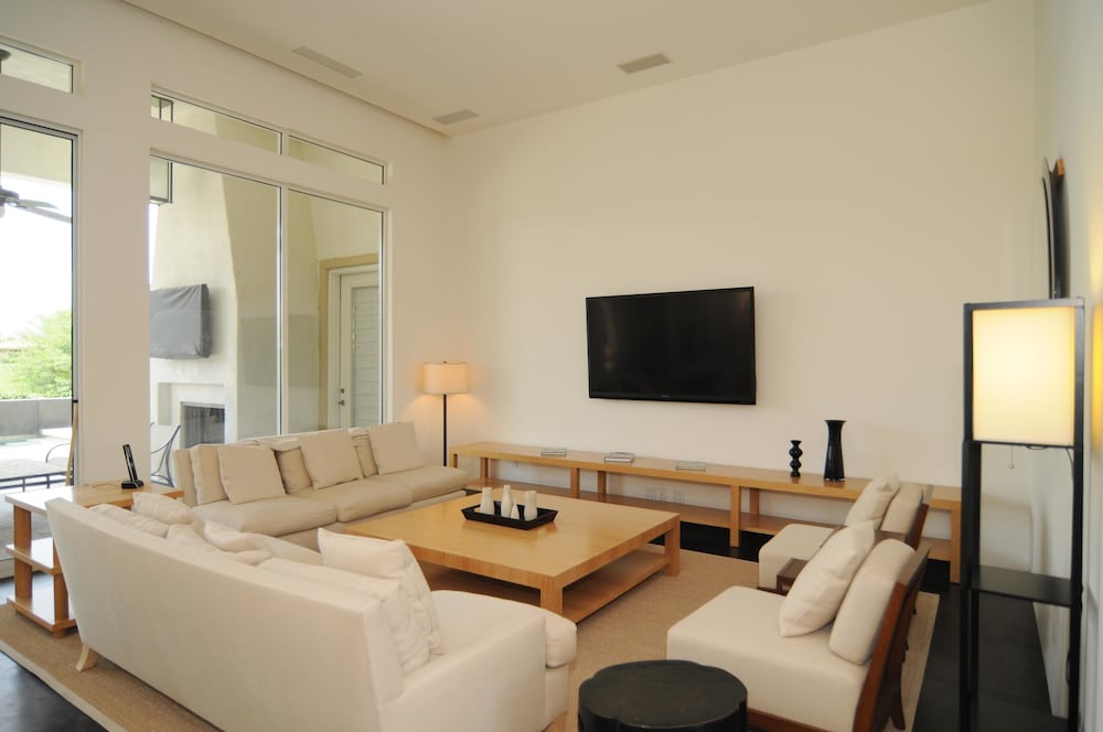 Spacious Modern Perfection at PGA West