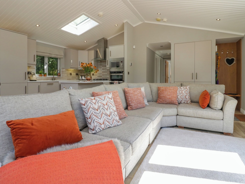 Waterside Lodge