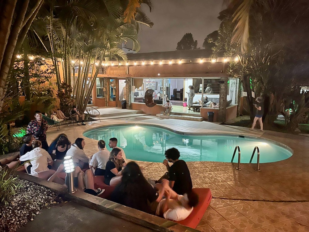 Costa Rica Backpackers - Hostel