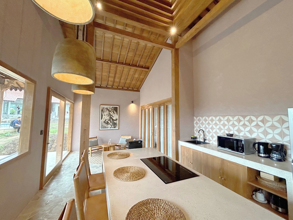 Tebola Joglo Villas