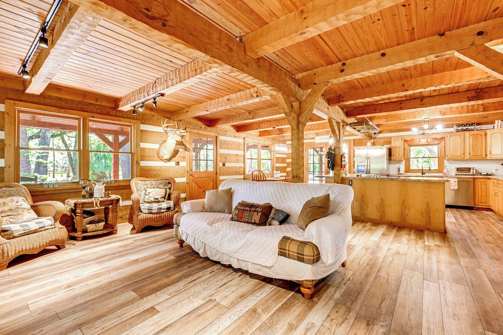 Spacious Sebring Family Cabin w/ Fun Barn + Yard!