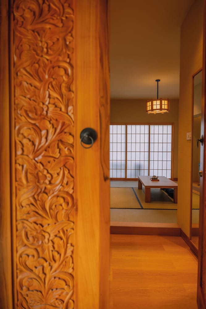 Himawari House