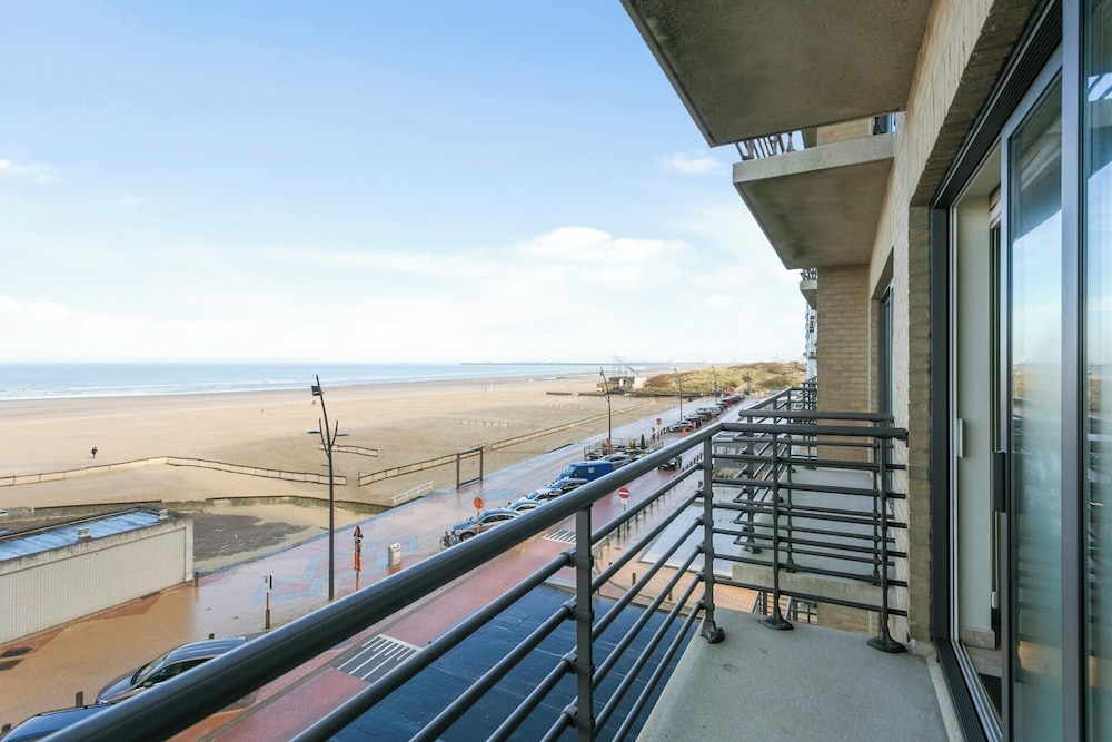 Apartment in Blankenberge Near Centre