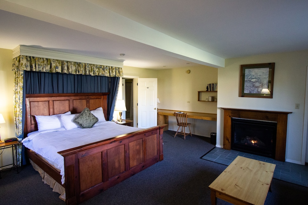 Delamater Inn