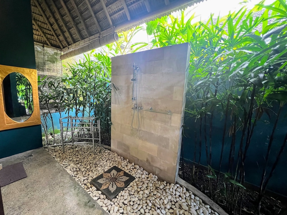 Joyously Raw Villas