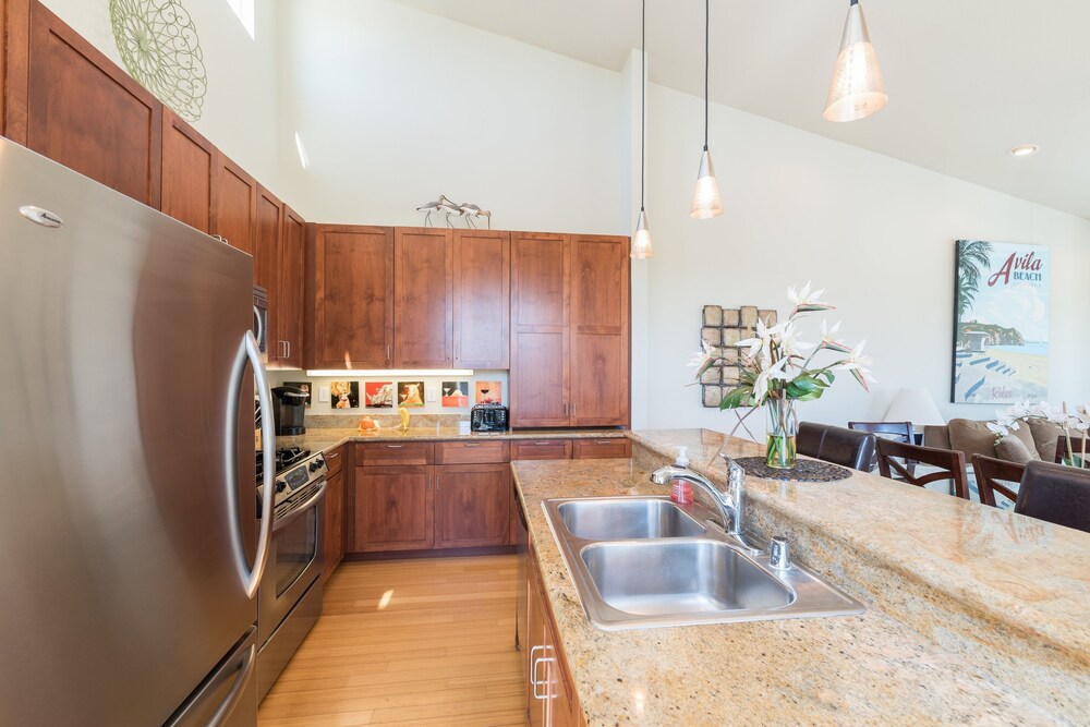 215 San Miguel 2 Bedroom Townhouse by Redawning view 3