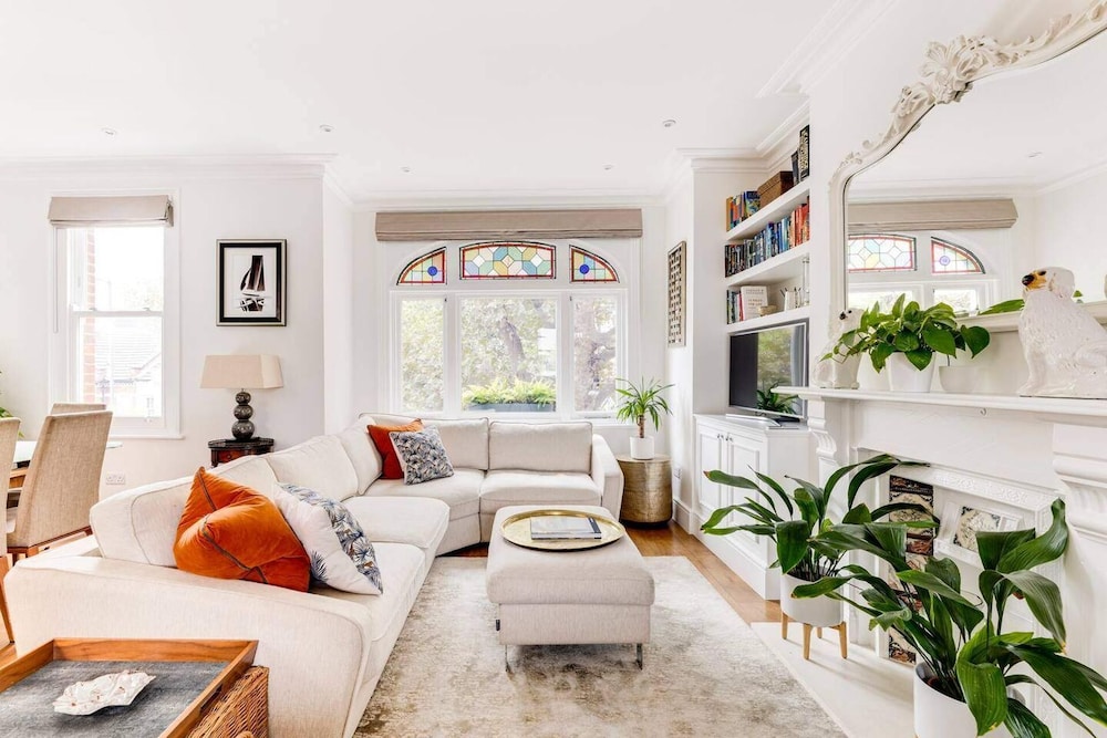 Luxury 3-bed Apartment in Central London