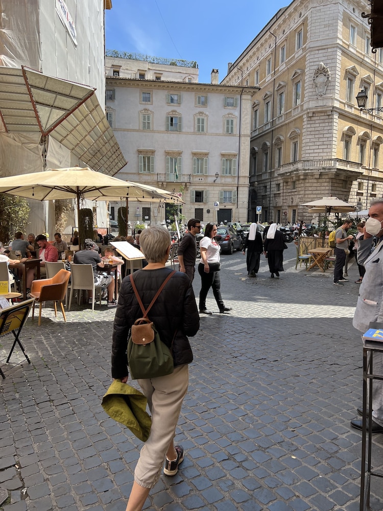 StarHome NAVONA