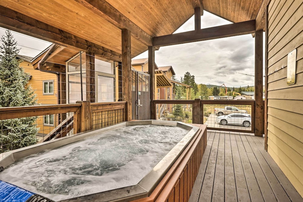 Ski & Explore: Silverthorne Gem w/ Hot Tub Access! view 5